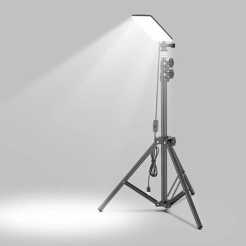 Lampe LED USB 62 avec trépieds - Outdoor Camping Videos avis et prix