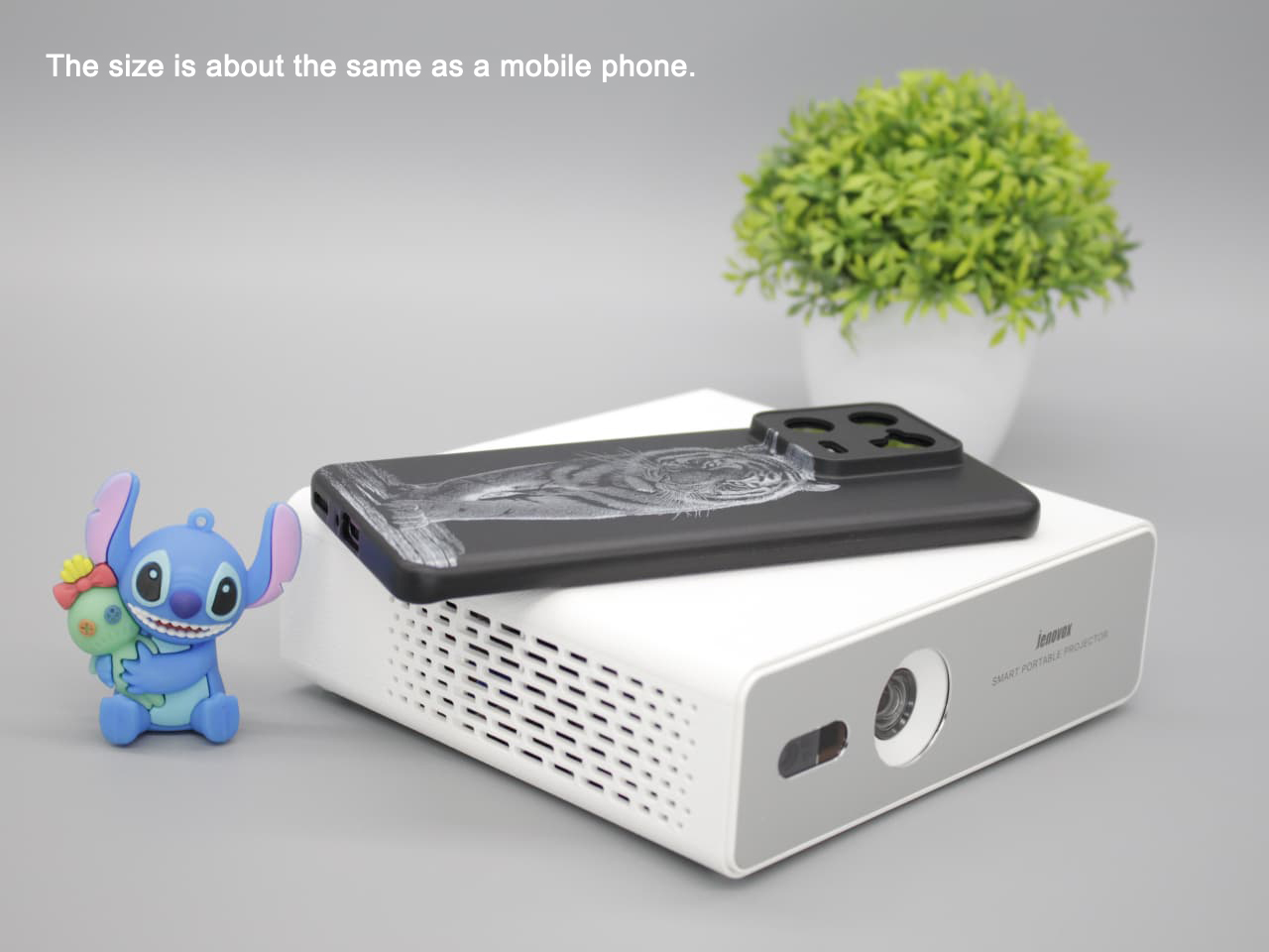 Projecteur DLP Mini Jenovox M5 - Outdoor Camping Videos avis et prix
